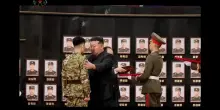 L'omaggio di Kim Jong Un ai caduti nordcoreani sul fronte di Kursk nella guerra in Ucraina