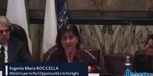 La frase incriminata di Eugenia Roccella sulle "gite scolastiche ad Auschwitz" e sull'antisemitismo