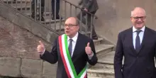 Carlo Verdone sindaco per un giorno: "Le buche? Prima prosciughiamo il Tevere. Idrovore già pronte"