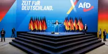 Il paradosso delle democrazie che mettono fuorilegge le maggioranze