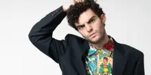 Davide Calgaro, il comico della GenZ: “Siamo incapaci di stare nel presente, a volte è necessario staccare”