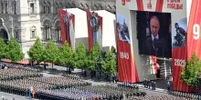 Putin si glorifica nel giorno della vittoria (l'altra): "Combatteremo sempre nazismo e russofobia"