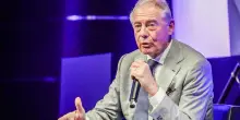 Avanti con gli azeri per l'ex Ilva, anche adattando il piano. Confindustria: "Perdere Taranto sarebbe una pazzia"