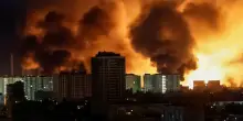 Missili e prigionieri. La Russia martella l'Ucraina mentre si scambiano oltre 600 militari catturati