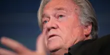 Steve Bannon: "Musk è chiaramente una persona instabile, è un problema di sicurezza nazionale"