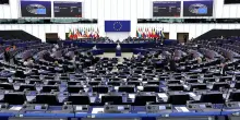 Chi finanzia i partiti politici europei?