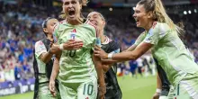 La vittoria delle Azzurre seguita da 2,37 miloni di spettatori su Raiuno. La Norvegia ko: "Stavolta l'Italia ride"