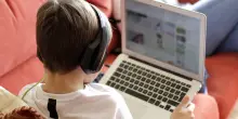 Minori online. Cosa cambia con le nuove linee guida dell’Ue