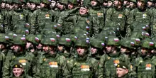 Putin vuole evitare un'altra impopolare mobilitazione generale. Con ogni mezzo
