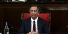 Sim Sala Bis. Beppe Sala resta il sindaco di Milano e fa come dice Schlein