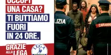 Il comune di Roma rimuove i manifesti della Lega: "Stereotipi su rom e colore della pelle". Il Carroccio: "Bavaglio comunista"