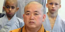 Indagato in Cina l'abate del tempio Shaolin, culla del kung fu, per "gravi violazioni dei precetti buddisti"