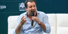 L'auto di ragazzini uccide una donna. Salvini: “Radere al suolo il campo rom”. Sala: “Vergognoso speculare”