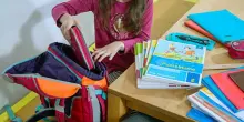 Si torna a scuola, spese fino a 1300 euro tra libri, zaini, quaderni e cancelleria