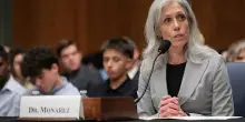 Trump licenzia dopo un mese la direttrice di Cdc, autorità di salute pubblica. Lei rifiuta di lasciare