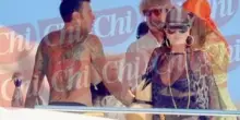 Fratelli di yacht. Fedez con Santanchè e La Russa, che dice: "È molto meglio di quanto pensassi”