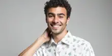 Miracoli dell'AI. Presunto killer, e sta in prigione. Come mai Luigi Mangione fa il modello per Shein?