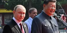 "Sanzioniamo chi fa affari con Putin". Ma così l'Ue rischia di colpire (anche) sé stessa