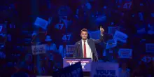 “Sono gli stessi che hanno ucciso Jfk”. Complottisti scatenati sull’uccisione di Charlie Kirk