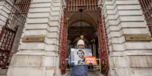 Al Sisi concede la grazia all'attivista Alaa Abd El-Fattah, in carcere dal 2019