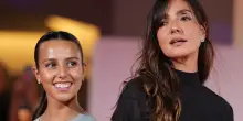 Jolanda Renga minacciata: “Pubblicherò tue foto nuda se Ambra Angiolini non mi dà 10mila euro”