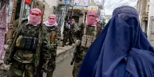 Aiutiamoli a casa dei talebani. L'Italia e 19 paesi europei chiedono più rimpatri in Afghanistan