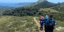 Dal trekking urbano ai percorsi d’arte e natura, spunti e appunti per viaggiatori lenti e felici