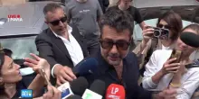 Delitto di Garlasco, Fabrizio Corona si prende la scena davanti alla Procura