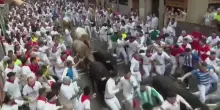 Pamplona, la prima delle tradizionali corse con i tori per la festa di San Firmino