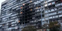 Droni russi su un palazzo di 17 piani a Kiev, decine di feriti ed evacuati