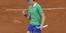Tennis, Sinner batte Rublev e vola ai quarti