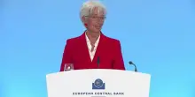 Bce, Lagarde ripete segnale di pausa tagli tassi: “Buona posizione”