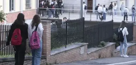 Nelle scuole in diminuzione gli esposidi di bullismo o violenza di genere