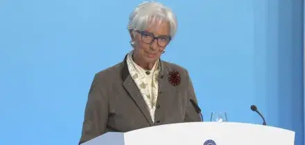 Bce, Lagarde: continueremo ad aggiustare linea per target inflazione