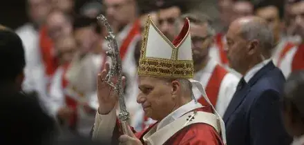 Nota del Vaticano sul matrimonio: elogio della monogamia