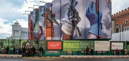 Roma, a Piazza Venezia inaugurata terza opera progetto “Murales in metro”