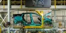 Nissan avvia produzione nuova Leaf a Sunderland, parte il piano EV36Zero