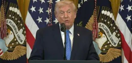 Trump blocca le petroliere in Venezuela: &ldquo;E&rsquo; completamente circondato dalla pi&ugrave; grande Armada mai radunata&rdquo;