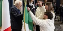 Milano-Cortina, Mattarella consegna Tricolore ai portabandiera azzurri: Olimpiadi messaggio di pace