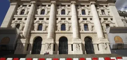 Per Piazza Affari un 2025 da record: +30%, miglior rialzo dal 2000