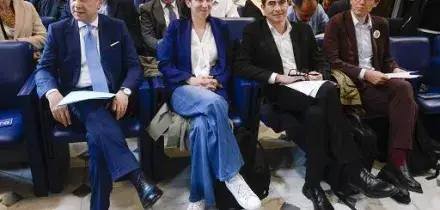 Iran, prove di dialogo Pd-M5S-Avs. Tra mozioni e piazza di domani