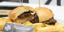 Burger battle, Salvatore Diodato vince la gara degli hamburger