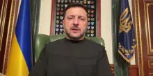 Ucraina, Zelensky: no a ogni accordo che prevede ritiro da Donbass