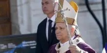 Il Papa &lsquo;supplica per la pace: abbandonare i progetti di morte&rsquo;
