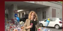 Bimbo Napoli, donna ruba un peluche donato a piccolo Domenico