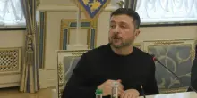Zelensky: attendiamo gli Usa per riprendere negoziati. Trump: non ha carte, deve fare un accordo