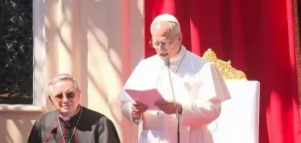 Il Papa: Dio rifiuta la guerra, nessuno lo usi per giustificarla