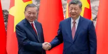 Xi a leader Vietnam: modernizzatevi ma &ldquo;non mutate colore&rdquo;