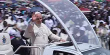 Papa in Angola: &ldquo;Non smettete di denunciare il flagello della guerra&rdquo;