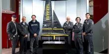Ferrari svela la livrea di Hypersail alla Design Week